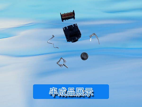重點(diǎn)熱推全自動(dòng)連接器裝配機(jī) 耳機(jī)接口組裝設(shè)備